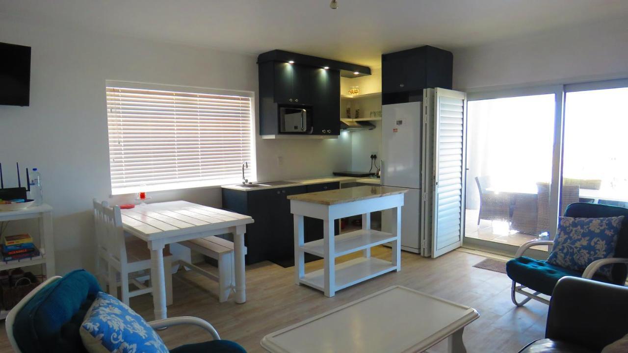 On The Beach Apartments Yzerfontein Εξωτερικό φωτογραφία